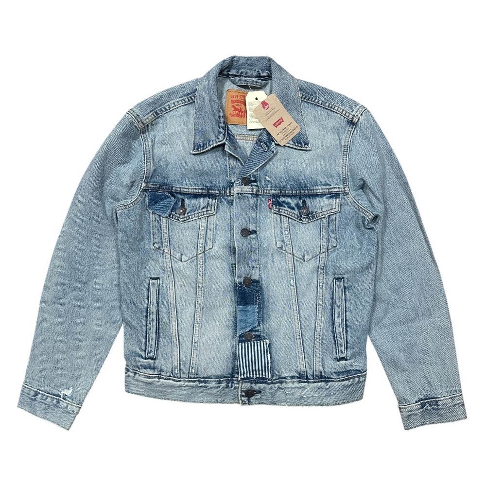 NWT Levi's Patchwork Distressed Ripped Denim Type 3 Trucker Jacket Mens Small